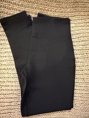 Kendall & Kylie Black High-Rise Leggings